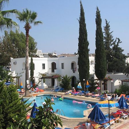 גומבט Mimosa Apart Hotel מראה חיצוני תמונה