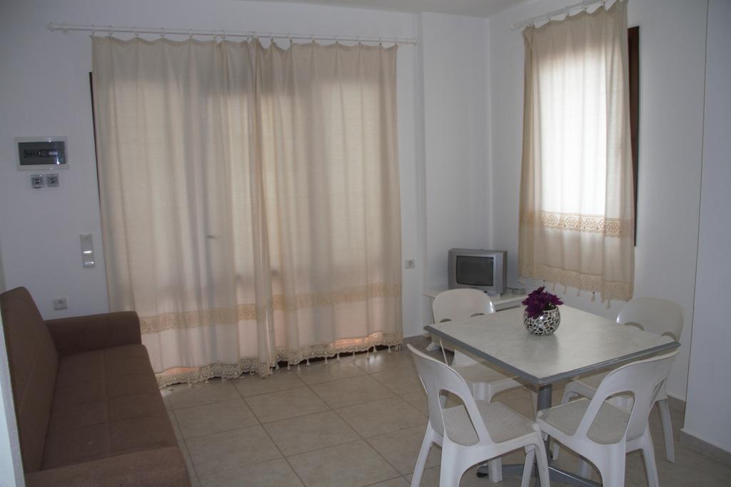 גומבט Mimosa Apart Hotel חדר תמונה