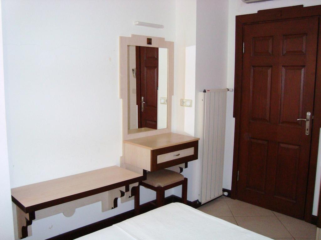 גומבט Mimosa Apart Hotel חדר תמונה