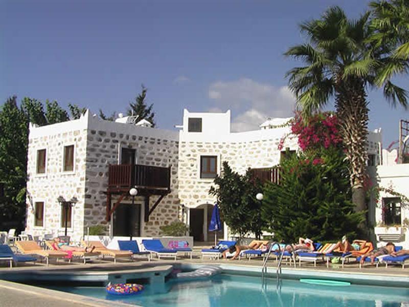 גומבט Mimosa Apart Hotel מראה חיצוני תמונה