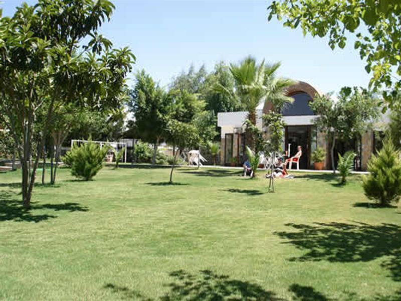 גומבט Mimosa Apart Hotel מראה חיצוני תמונה
