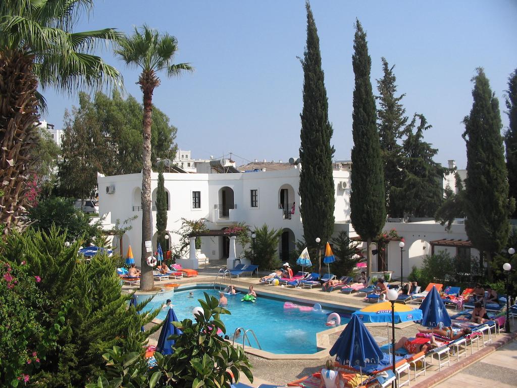 גומבט Mimosa Apart Hotel מראה חיצוני תמונה