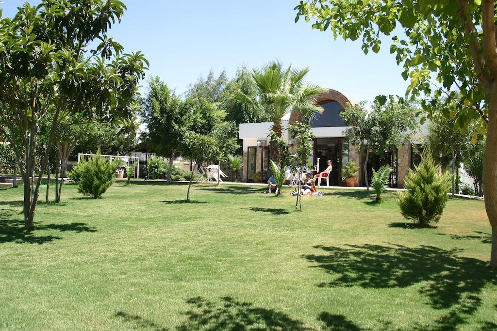 גומבט Mimosa Apart Hotel מראה חיצוני תמונה